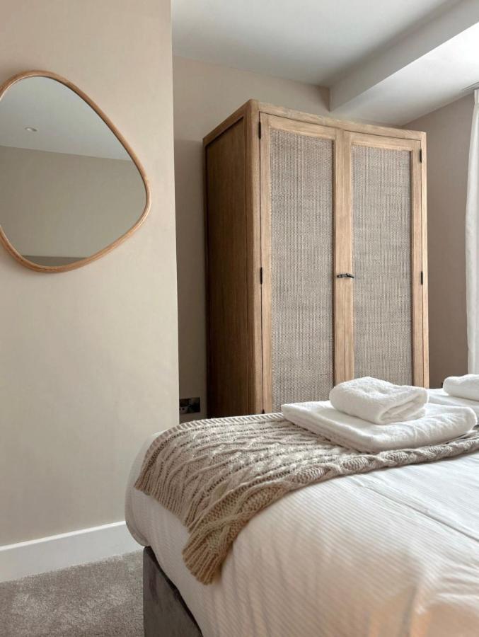 The Racers Roost At Ryedale House Apartment *